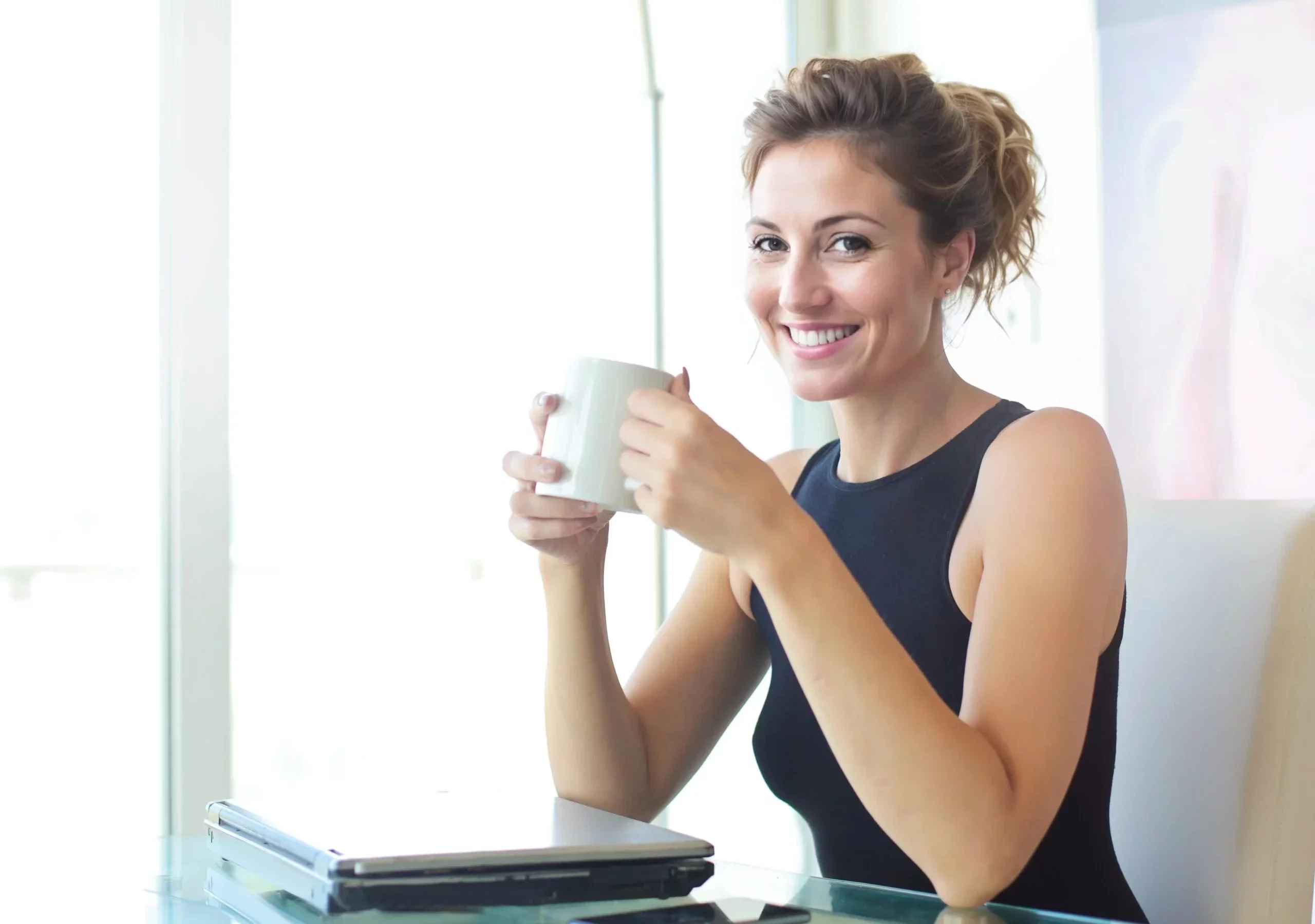 woman drinking coffee