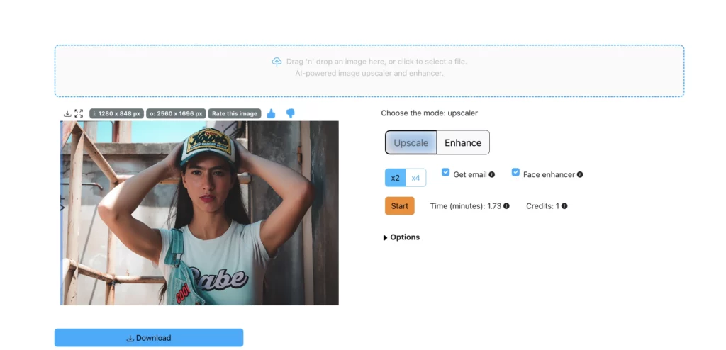 Hochskaliertes Bild einer Frau mit abgefahrener Mütze mit SuperID