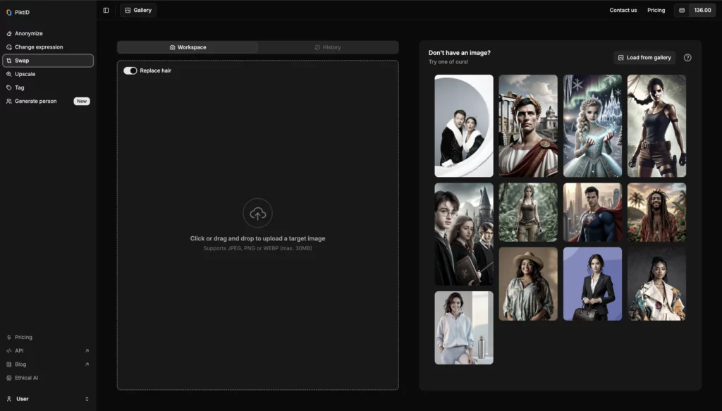 Captura de pantalla de la interfaz de SwapID con una sección de trabajo para subir imágenes de destino y una galería de imágenes precargadas a la derecha, que incluye varios personajes y escenas. La barra lateral incluye opciones como "Mejorar", "Anonimizar" e "Intercambiar", con un contador de créditos en la parte superior.